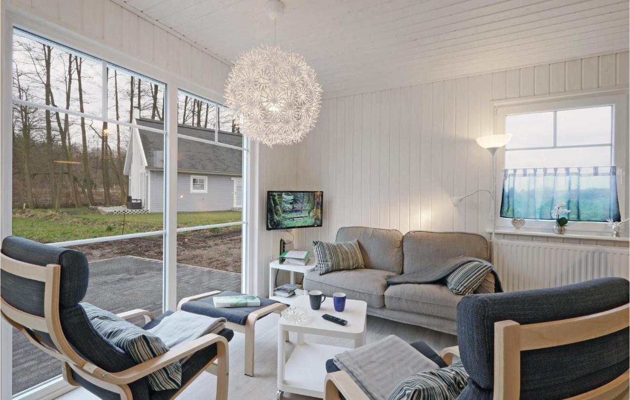 Cozy Home In Zerpenschleuse With Sauna Bagian luar foto